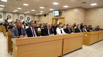 Diyarbakır'da işverenlere rehberlik toplantısı: 'Ceza değil, bilgilendirme için buradayız'