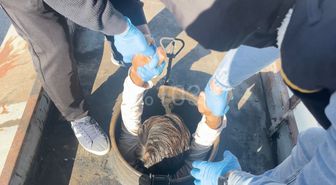 Durdurulan tankerden 30 düzensiz göçmen çıktı