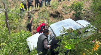Feke ilçesinde uçuruma yuvarlanan otomobilin sürücüsü yaralandı