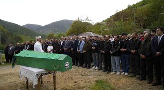 Gümüşhane'de öldürülen genç kadın son yolculuğuna uğurlandı