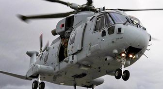 İngiliz Kraliyet Donanması'na ait helikopter düştü