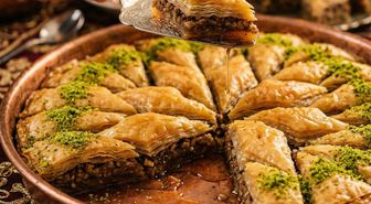 İstanbul Havalimanı’nda dilimi 8 Euro'dan satılan baklava yolcuları şoke etti