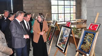 Cezaevindeki hükümlülerin 3 aylık eserleri sergilendi