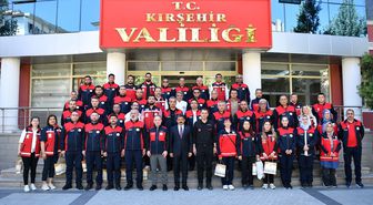 Kırşehir Valisi Demiryürek, MEB AKUB ekibiyle bir araya geldi