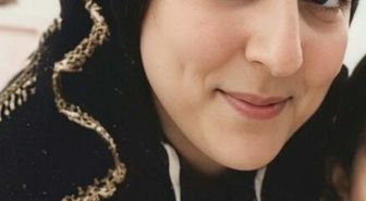 Otobüs kazasında hayatını kaybeden anne ile kızı toprağa verildi