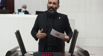 Siyasetten uzaklaşan Barış Atay, ünlü oyuncuyla aşk kaçamağında