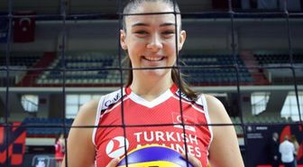 Zehra Güneş neden yok, Zehra Güneş nerede, Zehra Güneş voleybol kadın milli takım kadrosuna çağrılmadı mı?