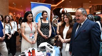 Adana'da 'Hayat Boyu Öğrenme Şenliği' düzenledi