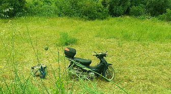Adana'da şarampole devrilen motosikletteki 2 kişi yaralandı