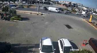 Bodrum'da motosiklet ile kamyonet çarpıştı: 2 yaralı
