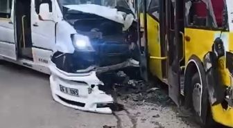 Bursa'da servis minibüsüyle özel halk otobüsü çarpıştı; 5 yaralı