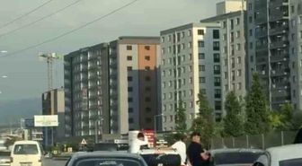Düğün konvoyunda tehlikeli yolculuk