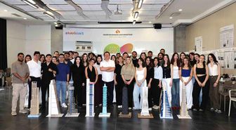 Dünyaca ünlü 22 binaya 'deprem' simülasyonu