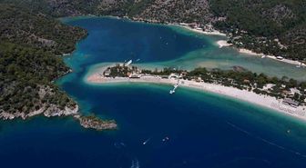 Fethiye'nin gözde plajına bayramda 18 bin 870 ziyaretçi