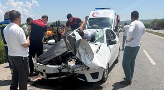 Hızlı Tren Kavşağı'nda kaza: 2 yaralı