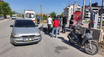 Kütahya'da otomobile çarpan motosikletin sürücüsü yaralandı