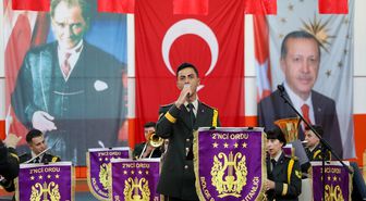 Malatya 2. Ordu Bölge Bando Komutanlığı Darende'de konser verdi