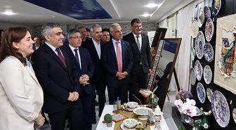 Merzifon'da Halk Eğitim yıl sonu sergisi açıldı