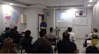 Niğde polisinden dolandırıcılığa karşı bilgilendirme çalışması