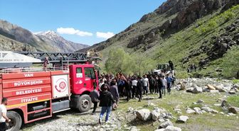 Van'da dereye düşen genç hayatını kaybetti