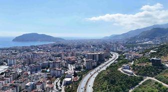24 ilçede nüfusuyla ilk sırada olan Alanya ilçesinde il olma beklentisi