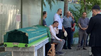 Samsun'da 5. kattan düşen bebek son yolculuğuna uğurlandı