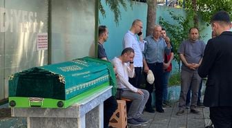 Samsun'da 5. kattan düşen bebek son yolculuğuna uğurlandı