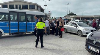 Alaplı'da minibüs, motosiklete çarptı 1 yaralı
