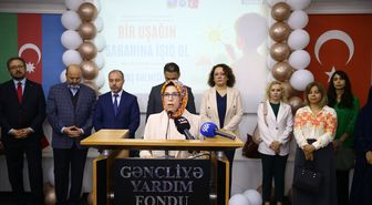 Bakü'de, Azerbaycanlı ve Türk kadınlar ortak kermes düzenledi