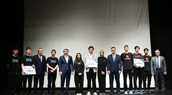 Bursa'da Liselerarası Veri Olimpiyatı'nı Merkez Anadolu İmam Hatip Lisesi kazandı