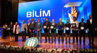 İnönü Üniversitesi'nde Başarı Ödülleri Töreni Gerçekleştirildi