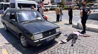 Karşıya geçmek istedi, otomobil çarptı: 1 yaralı