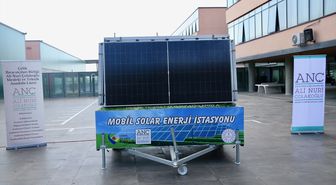 Meslek liseliler mobil solar enerji istasyonu geliştirdi