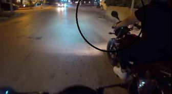 Otomobilin duvara çakıldığı anlar kask kamerasında