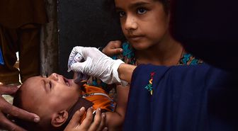 Pakistan'da Çocuk Felciyle Mücadele Kampanyasında 18,6 Milyon Çocuk Aşılandı