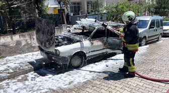 Park halindeki otomobil alevlere teslim oldu