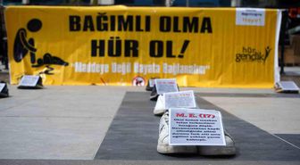 Şırnak'ta uyuşturucuya karşı dikkat çeken sergi: 'Bağımlı olma, hür ol'