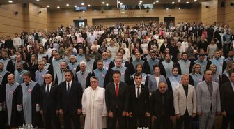 Zonguldak BEUN'de dereceye giren öğrenciler mezuniyet sevinci yaşadı