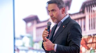 Bakan Bayraktar: Enerjide bağımsızlık 86 milyonun kızıl elmasıdır