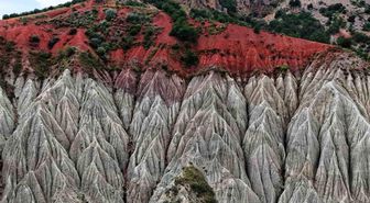 Bozkırın saklı yüzü: Doğanın mest eden izleri havadan görüntülendi
