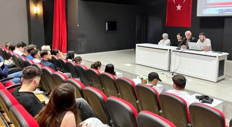 DPÜ Domaniç Hayme Ana MYO'da 'Avrupa Birliği ve Demokrasi' farkındalığı semineri düzenlendi