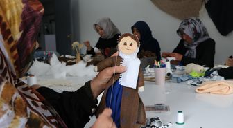 Erzurumlu kadınlar atıl yünleri ekonomiye, ehram kültürünü geleceğe kazandırıyor