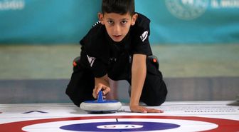 Floor curling Türkiye şampiyonası Sivas'ta devam ediyor