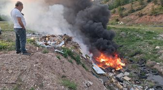 Karabük'te çöplük alanda çıkan yangın söndürüldü