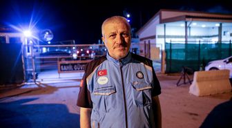 Karadeniz'deki saldırıda ölen balıkçının cenazesi ve yaralılar, İnebolu Limanı'na getirildi