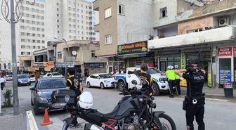 Kurtalan'da trafik denetimi: 20 motosiklet yediemine çekildi, 60 araca ceza kesildi