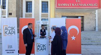 Adıyaman'da Açık Kapı Şube Müdürlüğü'nden vatandaşa yönelik bilgilendirme standı