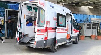 Siirt'te devrilen traktörün altında kalan sürücü hayatını kaybetti
