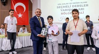 Bilecikli öğrenci, Kur'an-ı Kerim'i Güzel Okuma Yarışması'nda bölge 3'üncüsü oldu