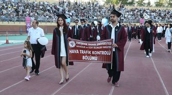 Eskişehir Teknik Üniversitesi'nde mezuniyet töreni düzenlendi